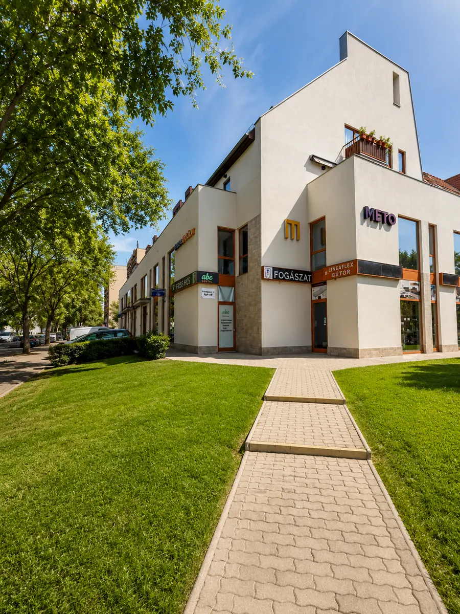 Az épület